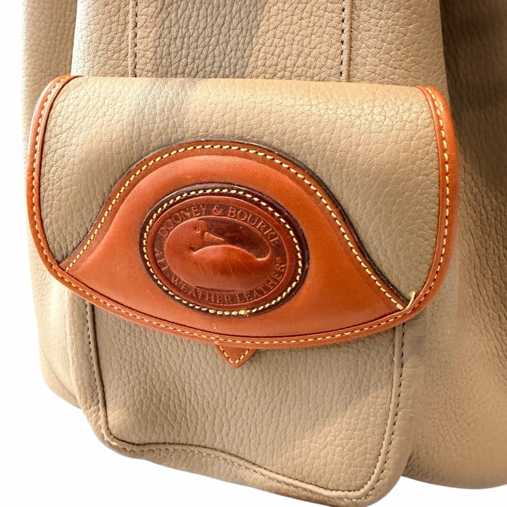 Vintage Dooney & Bourke AWL Bucket Bag Taupe Tan Leather Duck Logo Drawstring - Picture 2 of 13